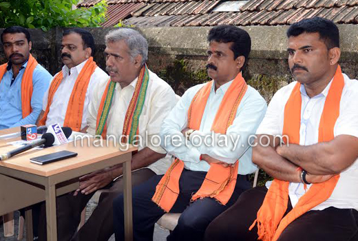 Hindu outfits accuse police of inaction in cattle trafficking cases